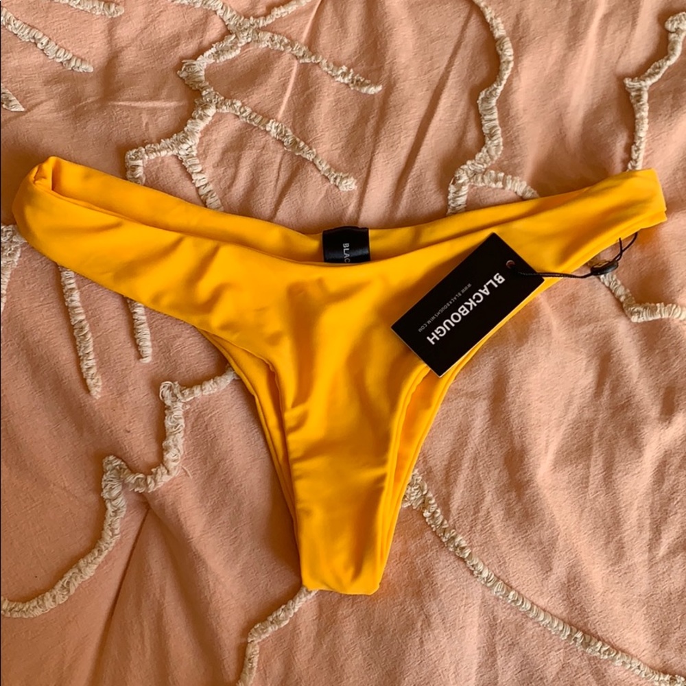 Mango BlackBough bundle